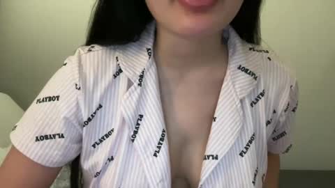 Snapshot of msxina chatting on March 8, 2025, 3:56 pm msxina online show from March 8, 2025, 3:56 pm