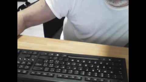 Snapshot of mtwpaul chatting on February 27, 2025, 6:18 am mtwpaul online show from February 27, 2025, 6:18 am