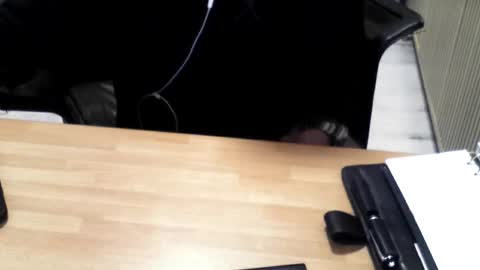 Snapshot of mtwpaul chatting on November 7, 2025, 2:28 pm mtwpaul online show from November 7, 2025, 2:28 pm