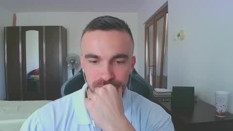 Snapshot of mu5clemania chatting on September 27, 2025, 7:24 am Victor online show from September 27, 2025, 7:24 am