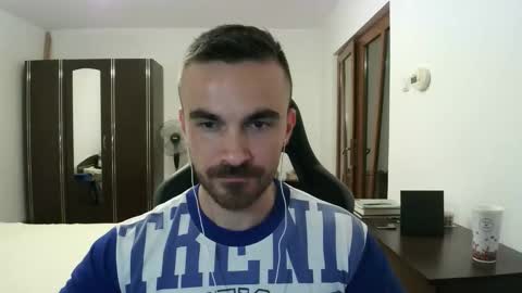 Snapshot of mu5clemania chatting on October 2, 2025, 4:14 pm Victor online show from October 2, 2025, 4:14 pm