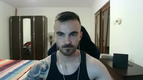 Snapshot of mu5clemania chatting on October 27, 2025, 6:12 pm Victor online show from October 27, 2025, 6:12 pm