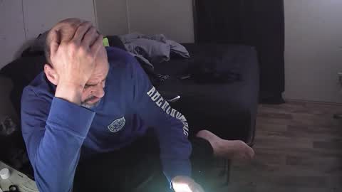 Muffdiver online show from February 24, 2026, 1:58 am