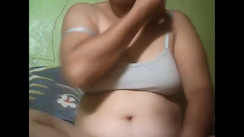 muffy_bunny online show from January 5, 2025, 7:07 pm