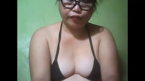 muffy_bunny online show from January 7, 2025, 7:28 pm