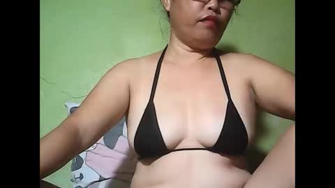 muffy_bunny online show from May 8, 2026, 8:25 pm