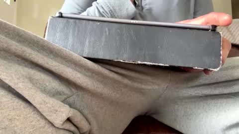 Snapshot of mullato_milkshake chatting on April 6, 2026, 6:31 pm Kai online show from April 6, 2026, 6:31 pm