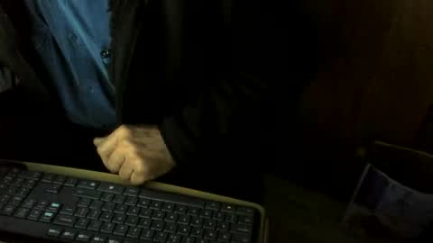 Snapshot of muller520 chatting on December 3, 2024, 9:22 am muller520 online show from December 3, 2024, 9:22 am