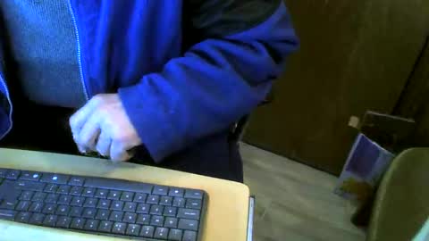 Snapshot of muller520 chatting on January 5, 2025, 12:42 pm muller520 online show from January 5, 2025, 12:42 pm