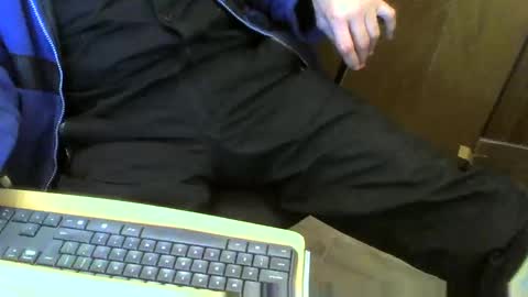 Snapshot of muller520 chatting on January 13, 2025, 6:27 pm muller520 online show from January 13, 2025, 6:27 pm