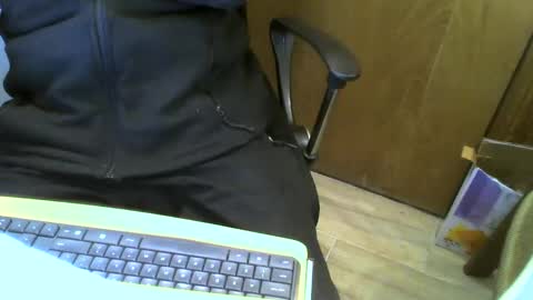 Snapshot of muller520 chatting on January 14, 2025, 2:32 pm muller520 online show from January 14, 2025, 2:32 pm