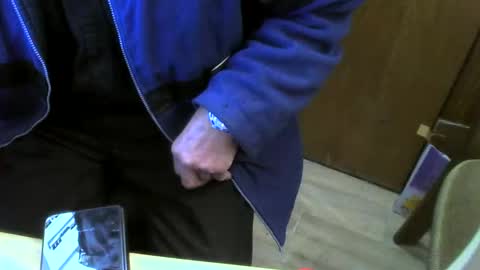Snapshot of muller520 chatting on January 20, 2025, 1:21 pm muller520 online show from January 20, 2025, 1:21 pm