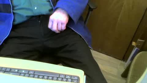 Snapshot of muller520 chatting on February 3, 2025, 4:10 pm muller520 online show from February 3, 2025, 4:10 pm