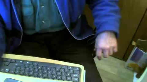 Snapshot of muller520 chatting on February 5, 2025, 7:31 pm muller520 online show from February 5, 2025, 7:31 pm