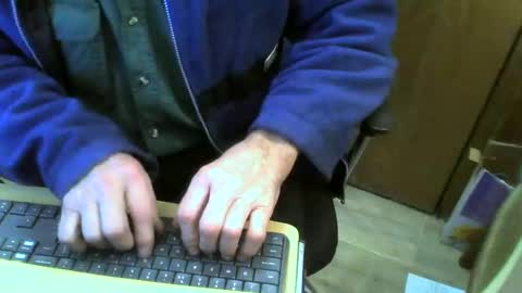 Snapshot of muller520 chatting on February 6, 2025, 3:41 pm muller520 online show from February 6, 2025, 3:41 pm