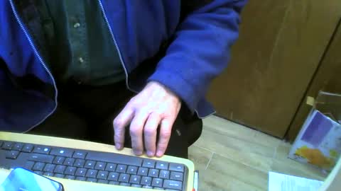 Snapshot of muller520 chatting on February 7, 2025, 1:43 pm muller520 online show from February 7, 2025, 1:43 pm