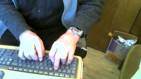 Snapshot of muller520 chatting on February 18, 2025, 2:59 pm muller520 online show from February 18, 2025, 2:59 pm