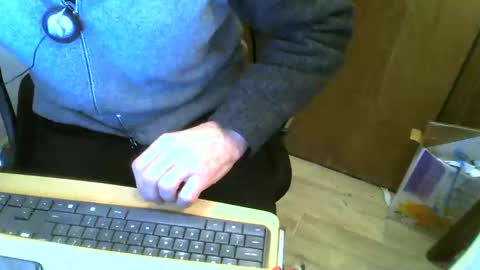 Snapshot of muller520 chatting on March 5, 2025, 3:51 pm muller520 online show from March 5, 2025, 3:51 pm