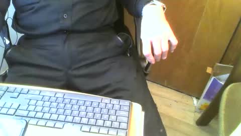 Snapshot of muller520 chatting on March 7, 2025, 2:45 pm muller520 online show from March 7, 2025, 2:45 pm