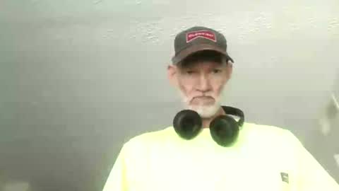 Snapshot of mullinfloggin79 chatting on July 9, 2026, 6:01 pm mullinfloggin79 online show from July 9, 2026, 6:01 pm