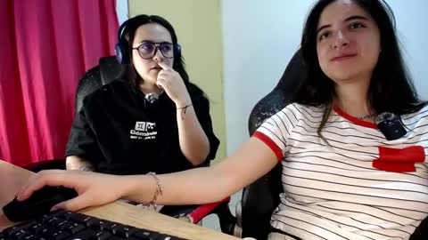 Snapshot of multiorgasmic_6 chatting on September 24, 2025, 12:14 am Dani and Alex online show from September 24, 2025, 12:14 am