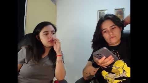 Snapshot of multiorgasmic_6 chatting on October 2, 2025, 2:40 am Dani and Alex online show from October 2, 2025, 2:40 am