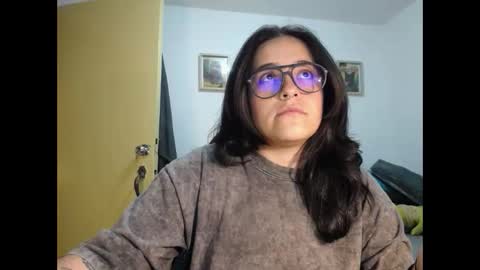 Snapshot of multiorgasmic_6 chatting on October 9, 2025, 3:15 am Dani and Alex online show from October 9, 2025, 3:15 am