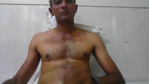 Snapshot of mumbaimonster8inch chatting on March 22, 2026, 6:17 am rajesh engineer online show from March 22, 2026, 6:17 am