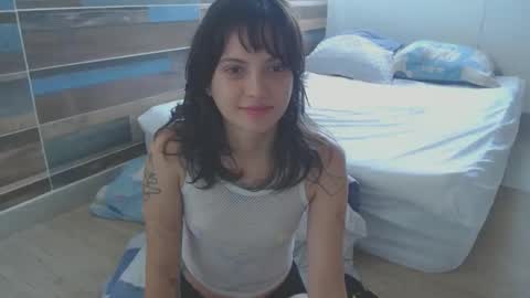 Snapshot of munchi_ chatting on September 22, 2025, 5:48 pm online show from September 22, 2025, 5:48 pm