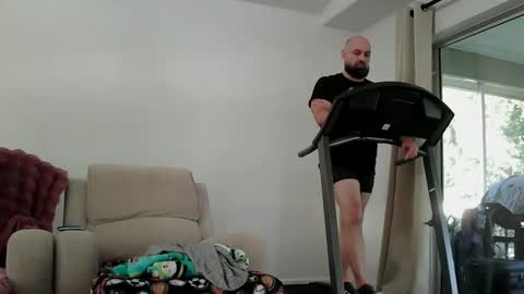Snapshot of munchies420 chatting on April 20, 2026, 11:46 am Bearded online show from April 20, 2026, 11:46 am