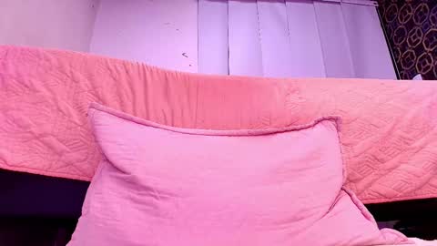 Snapshot of muriel_belovv chatting on February 28, 2025, 9:15 am Tell me Sofi online show from February 28, 2025, 9:15 am