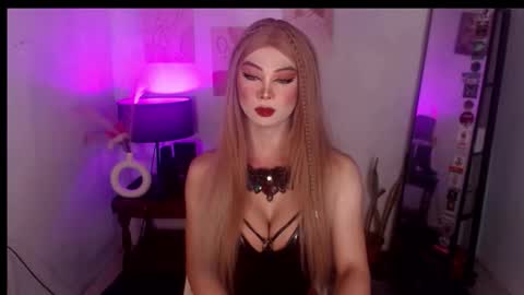 Snapshot of murphy_bitches chatting on October 5, 2025, 2:48 pm MURPHY online show from October 5, 2025, 2:48 pm