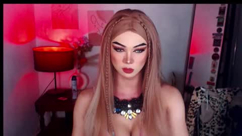 Snapshot of murphy_bitches chatting on October 27, 2025, 5:28 pm MURPHY online show from October 27, 2025, 5:28 pm