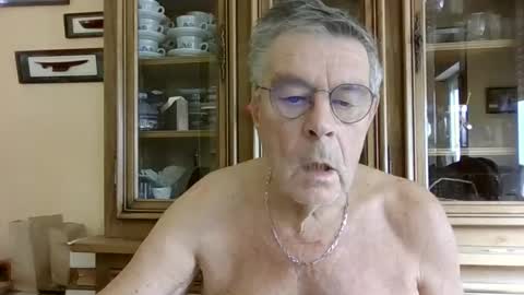 Snapshot of mururoa35 chatting on October 28, 2025, 11:03 am mururoa35 online show from October 28, 2025, 11:03 am