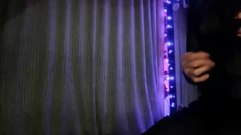 arami online show from September 28, 2025, 2:17 am