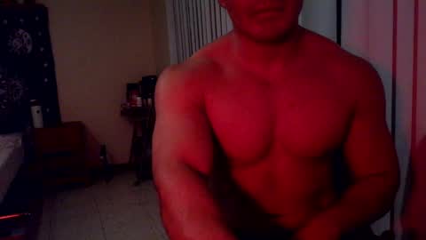 STUP MUSCLE online show from October 8, 2025, 5:49 am