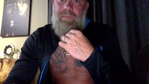 muscledick40 online show from September 11, 2025, 2:55 am