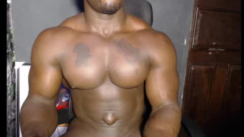 musclegod23 online show from January 28, 2025, 12:26 am