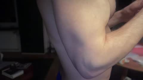 Snapshot of musclehair3 chatting on February 17, 2025, 5:43 pm musclehair3 online show from February 17, 2025, 5:43 pm