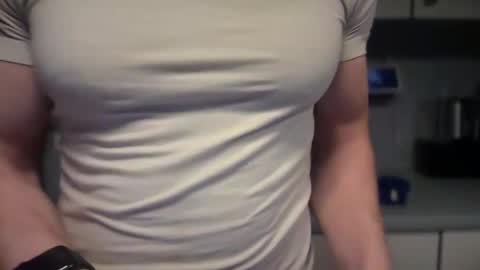 Snapshot of musclehair3 chatting on February 20, 2025, 8:14 pm musclehair3 online show from February 20, 2025, 8:14 pm