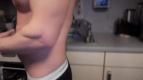 Snapshot of musclehair3 chatting on February 23, 2025, 6:23 pm musclehair3 online show from February 23, 2025, 6:23 pm