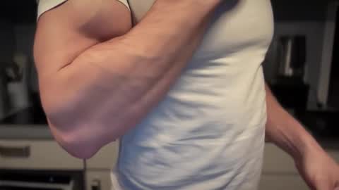 musclehair3 online show from October 24, 2025, 8:27 pm