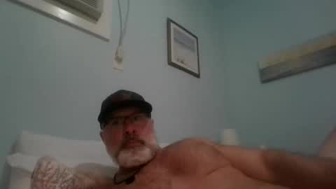 Snapshot of musclemeat41 chatting on October 27, 2025, 5:28 pm musclemeat41 online show from October 27, 2025, 5:28 pm