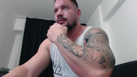 MuscleMonster31 online show from December 30, 2024, 5:15 am