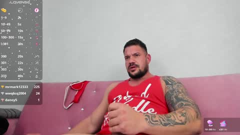 MuscleMonster31 online show from January 2, 2025, 11:27 pm