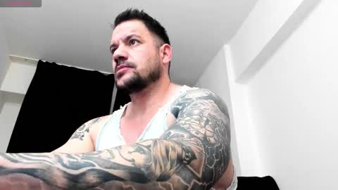 MuscleMonster31 online show from January 18, 2026, 8:45 pm