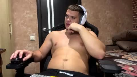 Snapshot of musclephantom chatting on July 15, 2026, 9:31 pm Egor online show from July 15, 2026, 9:31 pm