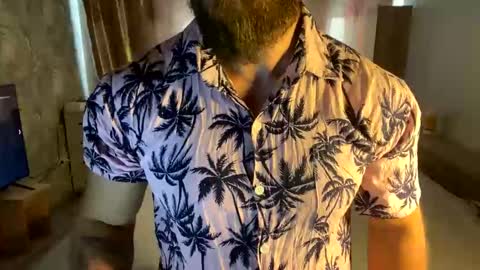 muscularjuggler online show from May 12, 2026, 1:36 am