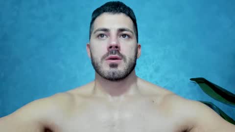 muscularmaster onlyfans online show from January 1, 2025, 10:56 pm