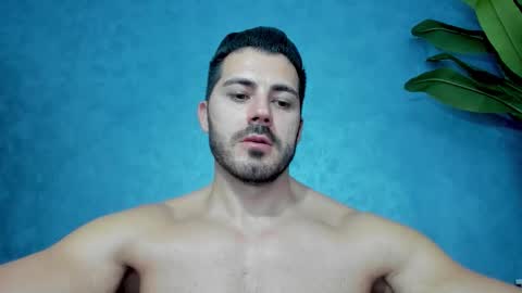 muscularmaster onlyfans online show from October 6, 2025, 9:34 pm